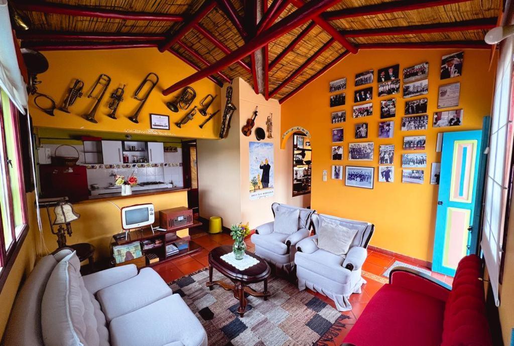 Casa Posada Maestro Carlos Aranguren ドゥイタマ エクステリア 写真