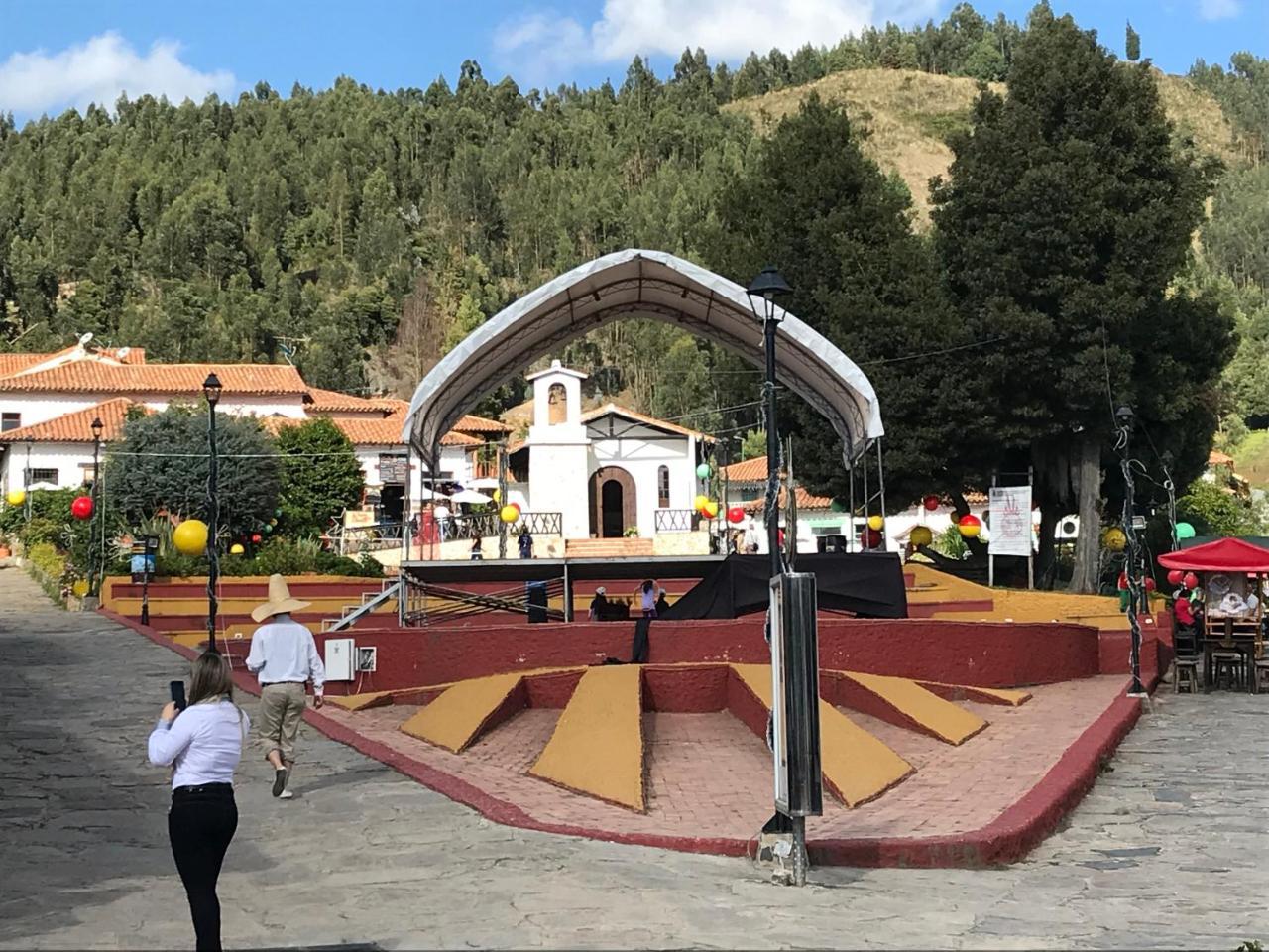 Casa Posada Maestro Carlos Aranguren ドゥイタマ エクステリア 写真